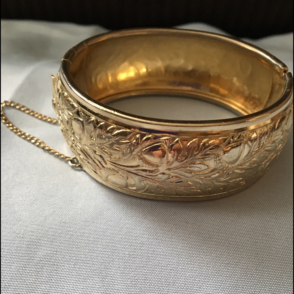 Third generation antique gold cuff